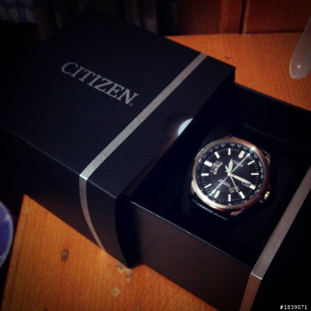 {開箱} CITIZEN CB0011-00E