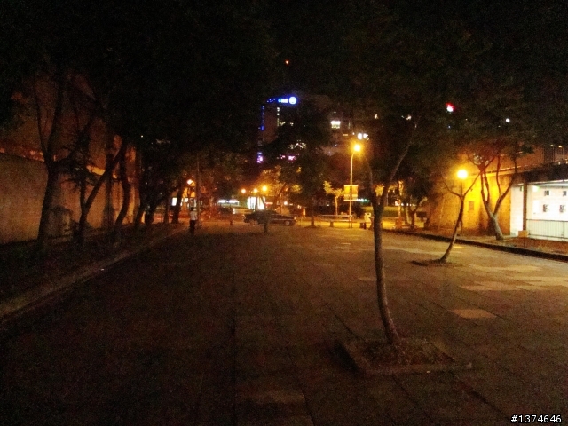 [請益]SONY的夜拍關鍵晶片??差異性？