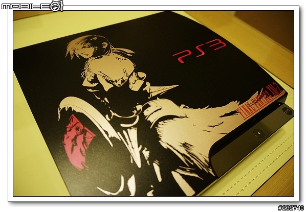 [開箱] 胖的不去、瘦的不來～FF XIII-2同捆機開箱