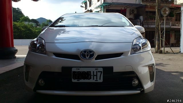 2012 PRIUS 珍珠白 開箱