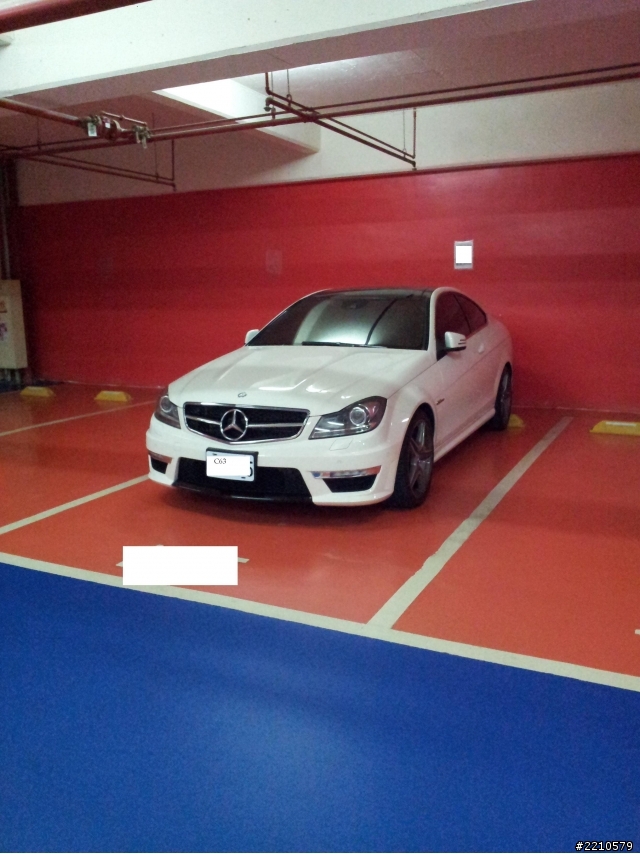 兩台C63 酷貝