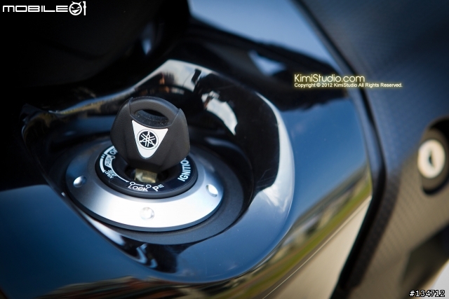 2012 Yamaha T-MAX 530（科技銀）開箱！