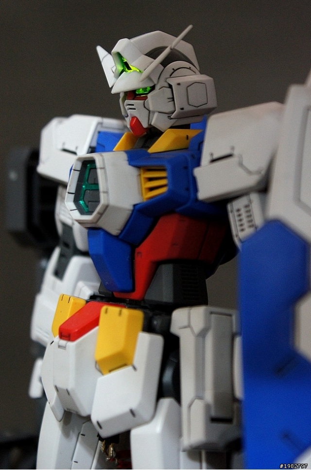 [ 鋼彈模型 ]MG AGE-1 腦部挖空LED置入手術