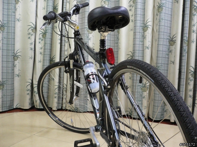 [開箱文] Trek 7100 ,HYBRID,公路混登山的都會車種。