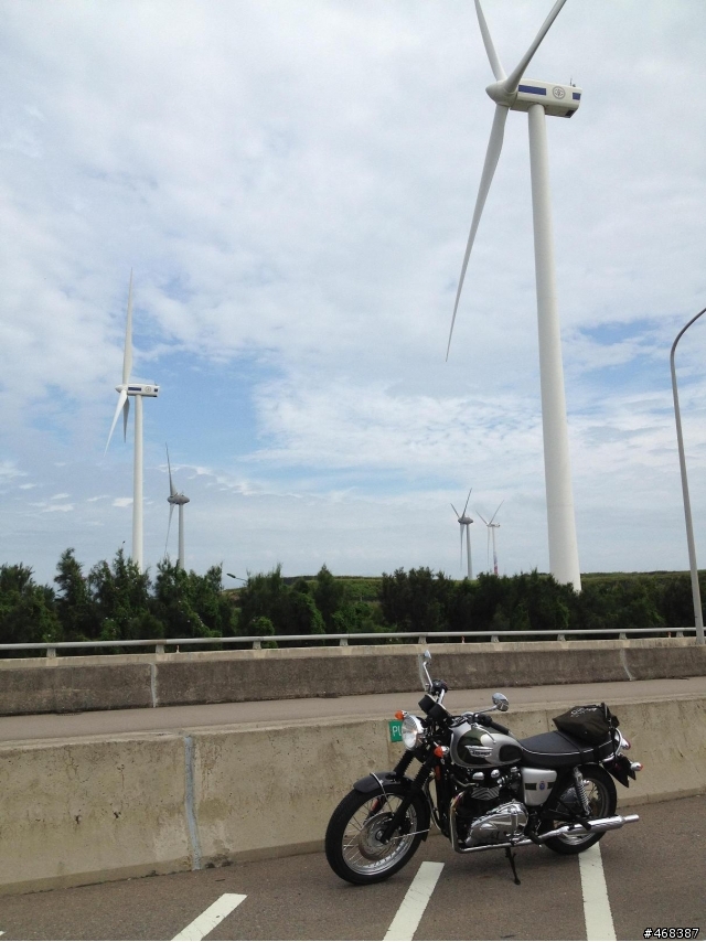 [開箱] 2012 Triumph T100 110周年特仕版