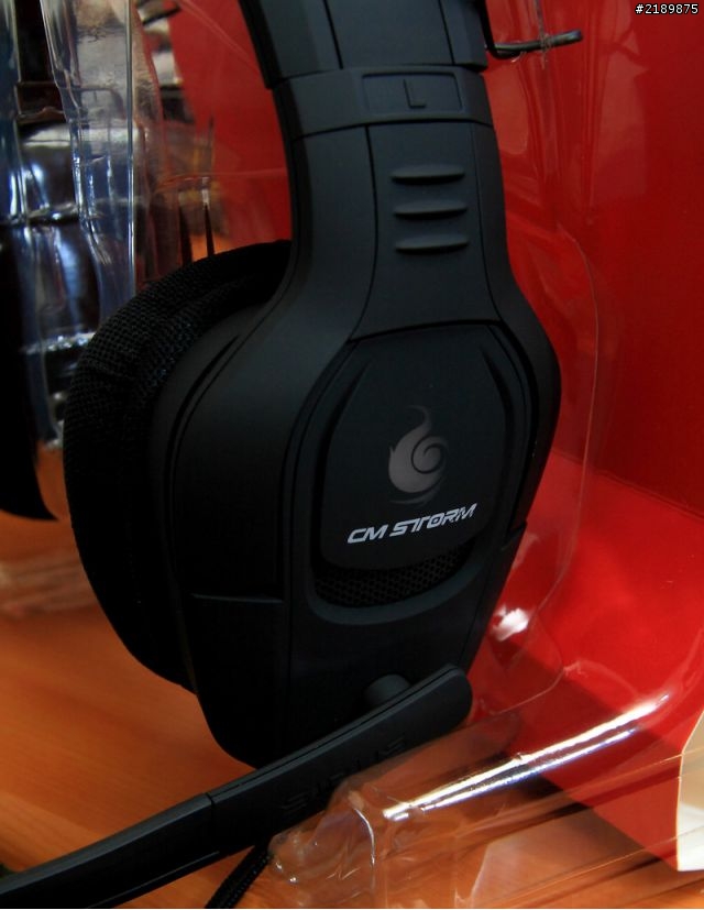 [敗家]木耳進化第一步:CM Storm Sirus S 天狼星S 5.1聲道 耳罩式電競耳機