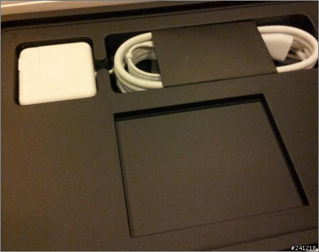 2012 macbook air 到貨了，真的是太消魂了！