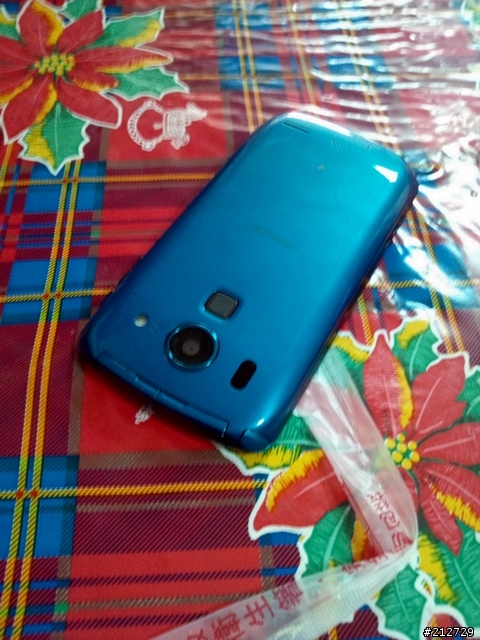 本季 日本機皇 Fujitsu ARROWS X F-10D Blue(B)開箱 - 偏激HTC粉建議不要入內