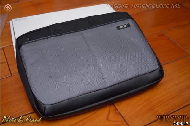 [開箱] 輕薄大螢幕 Acer Aspire Timeline Ultrabooks M5 - 581TG