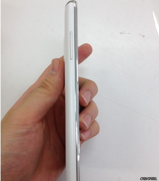泛泰 最新推出Vega S5 /IM-A840S 簡略開箱圖