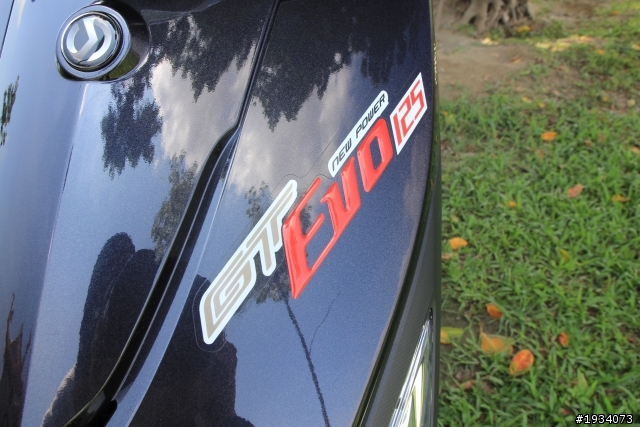 [開箱] 很搞剛的SYM GT125 EVO開箱分享
