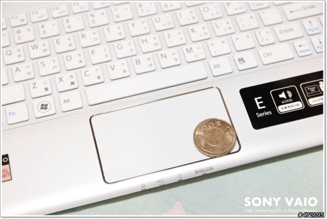 SONY VAIO E系列:純白迷人的SVE11116