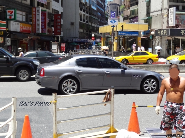 最近拍的車車