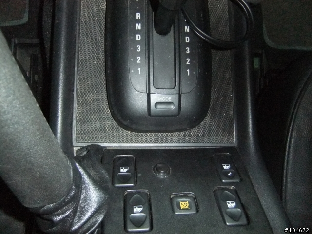 我的LAND ROVER DISCOVER做過汽車美容後總算紅回來了(圖多)