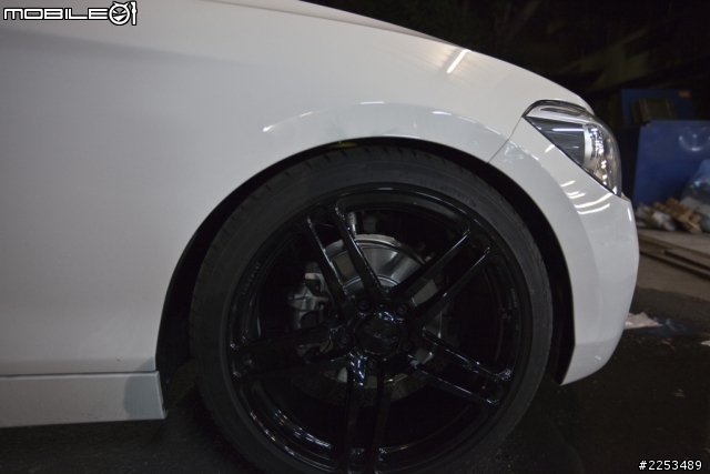 BMW F20 小小開箱文(7/17小小改裝 KW V3 避震器)