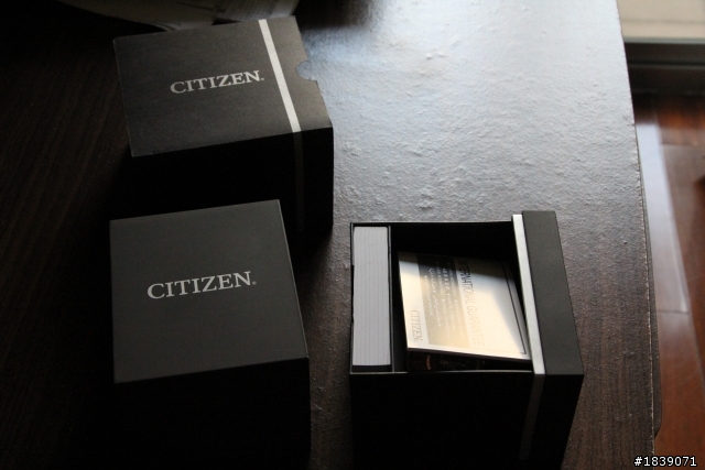 {開箱} CITIZEN CB0011-00E