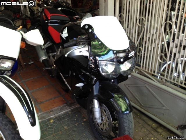 台灣重機夢~HONDA CBR 900RR柬國夢想成真記