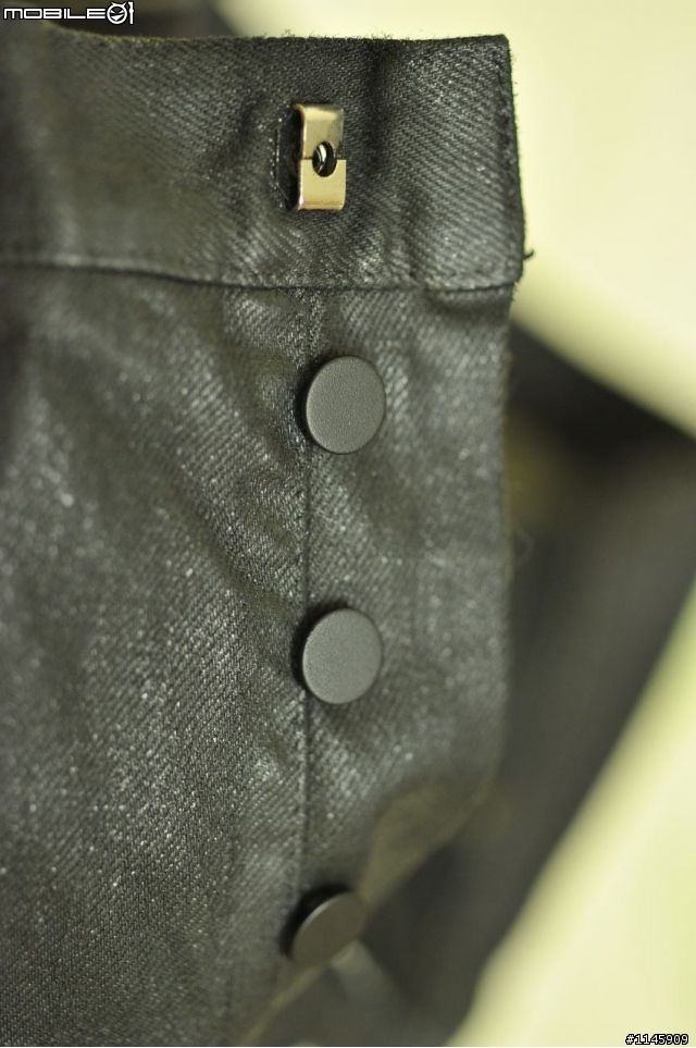 [傳說中的...]Dior Homme 04SS Destroyed 黑膠破褲