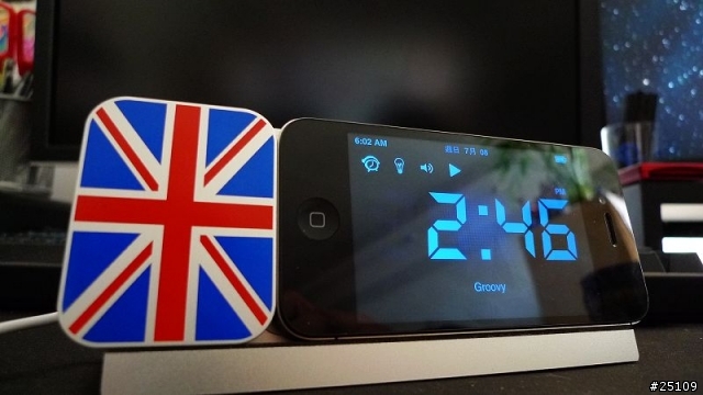 簡單設計‧觸感至上！將你的iPhone成為多功能擺飾品─全鋁合金的ID'dock