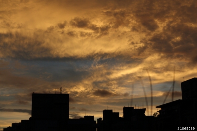 [問題]Photomatix pro的HDR後製後白平衡怪怪的