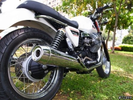 [開箱] (7/29更新) 就是愛復古風!! Moto Guzzi V7 Classic 圖多見諒!