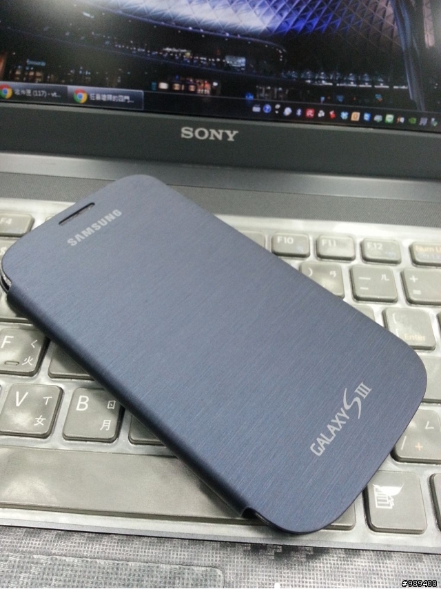 ◢開箱◣我的早鳥預購活動贈品SIII 32GB--原廠藍色皮套及16GB記憶卡