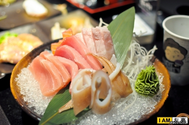 [食記] 高雄。碳佐麻里 精品燒肉 (高美旗艦店) 圖多多~