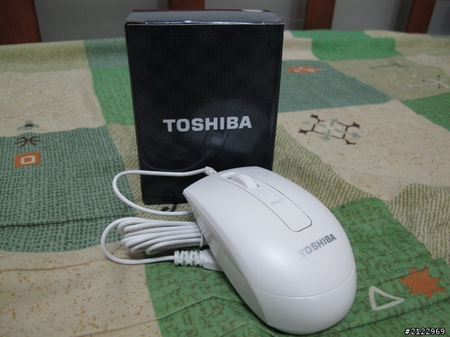 TOSHIBA L850 i5-3210第一次開箱文(補上系統分數+自製墊高座><)
