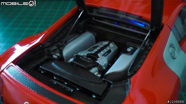 Revell 1/24  Audi R8