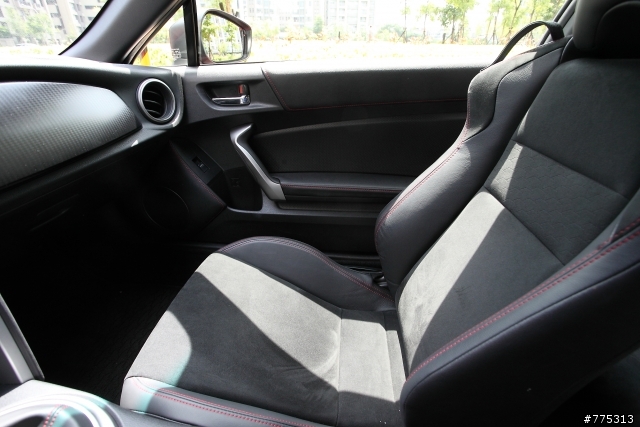TOYOTA 86 個人試乘經驗分享~以一般駕駛者(非賽車手)的觀點