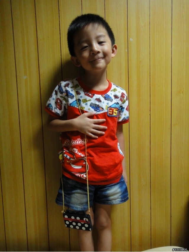 (((●●開箱文)))~Candies-iphone4跟4S-晚宴包圓點側背包,軟殼,保護殼套,超級可愛^^