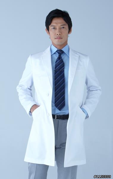 少見的醫師服穿搭及心得