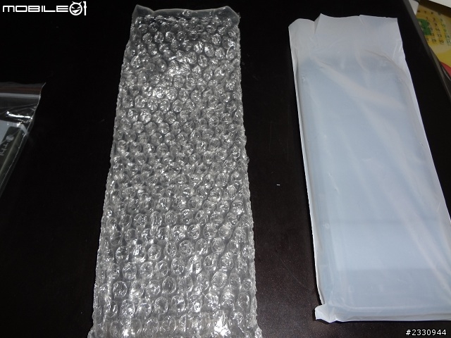 [開箱]長江ThL W3雙核機簡單開箱