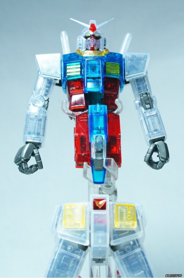 [分享] MG RX-78-2 Ver2.0 EXPO透明版