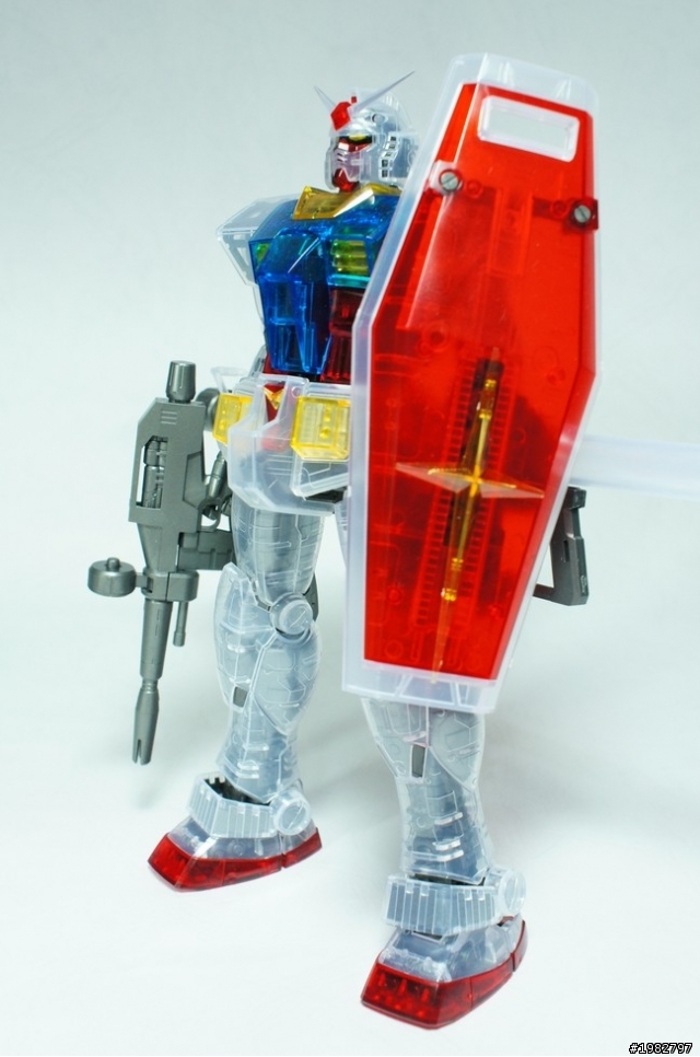 [分享] MG RX-78-2 Ver2.0 EXPO透明版