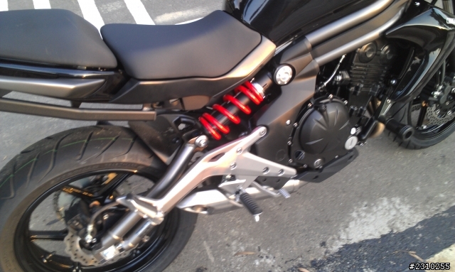 Kawasaki 川崎2012er6n小開箱