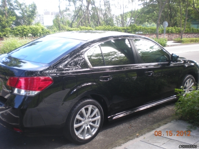 2011LEGACY 2.5i 4門 黑色 開箱