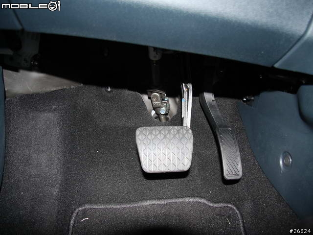 Ford FIESTA 1.6 4D 之林麥克駕馭心得 ~ 呼，花了6小時寫這篇第一次01試駕文章