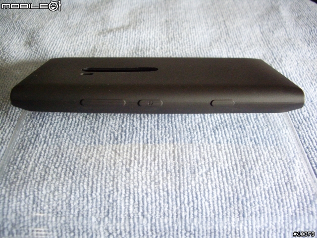 Lumia 900原廠膠套&皮套開箱