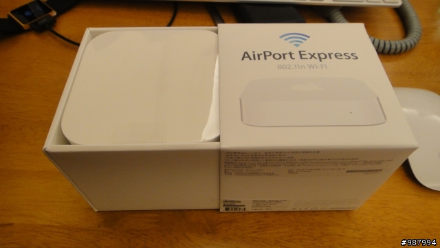 [開箱] 2012 MacBook Pro 13" + iPod nano + New Airport Express