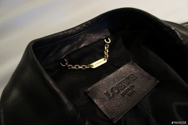 Loewe 皮衣 - 西班牙開箱