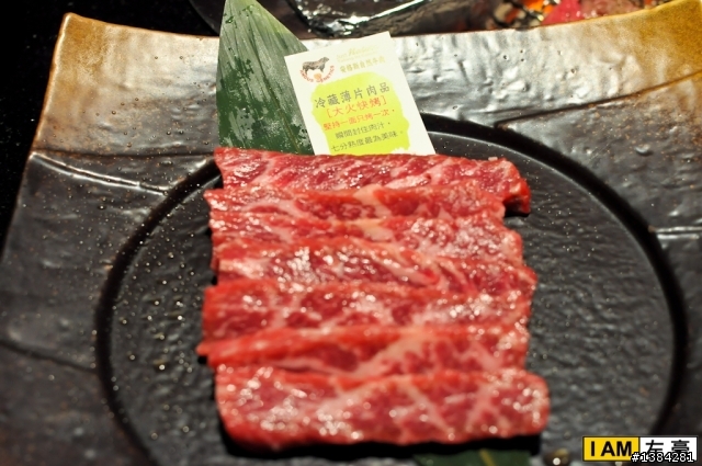 [食記] 高雄。碳佐麻里 精品燒肉 (高美旗艦店) 圖多多~