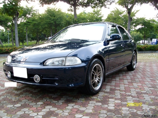 HONDA CIVIC k6 已過了17個年頭.決定重新烤漆回春手術在讓它繼續奔馳..:)