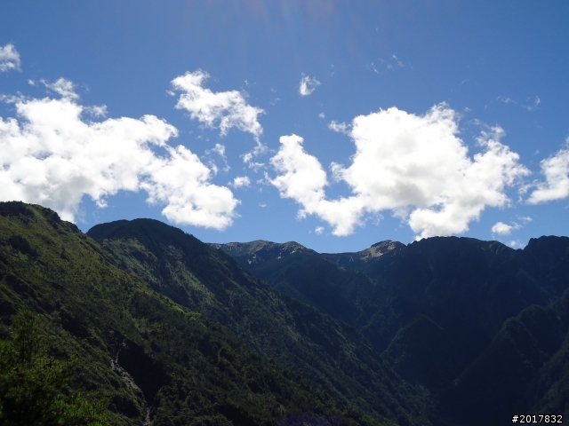 2012-8-12-13塔塔加麟趾山古道逍遙遊