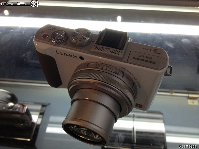 台中資訊展預購中的" LX 7 " 出現啦!!