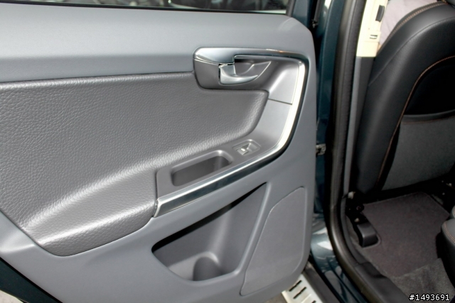 2012 VOLVO XC60 T5 豪華版開箱試乘印象