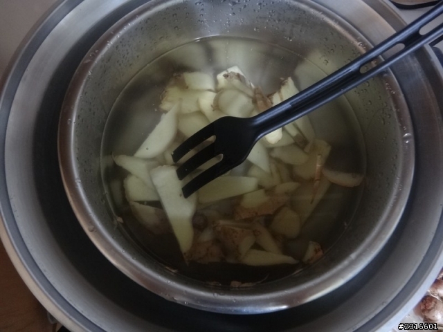 哇哈哈我好賢慧~~情人節親自下廚做禮物