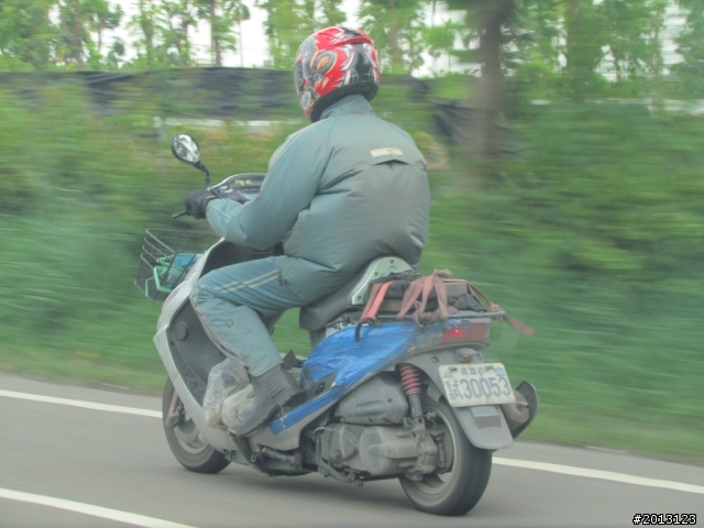 同一天, 我又拍到光陽測試"車隊"了......