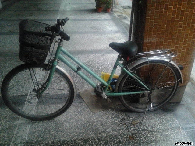 【失車招領】（蘋果綠的女性通勤車）已貼上照片