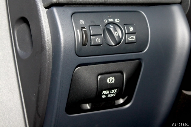 2012 VOLVO XC60 T5 豪華版開箱試乘印象